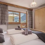 Apart. Mountainlovers 아파트