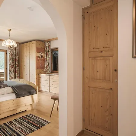 Apart. Mountainlovers *