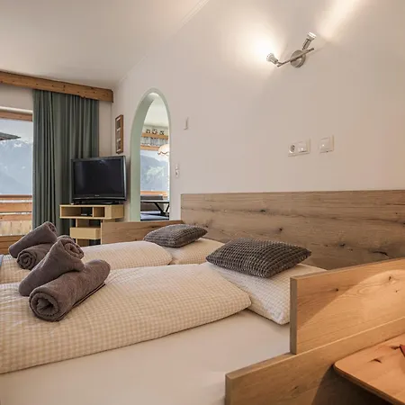 Apart. Mountainlovers