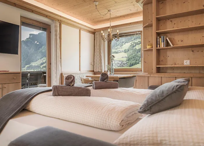 Apart. Mountainlovers *