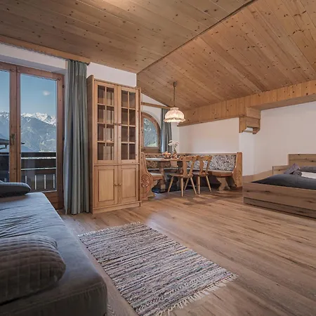 Apart. Mountainlovers