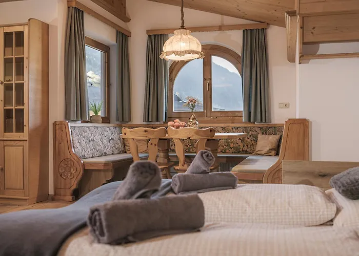 Apart. Mountainlovers *